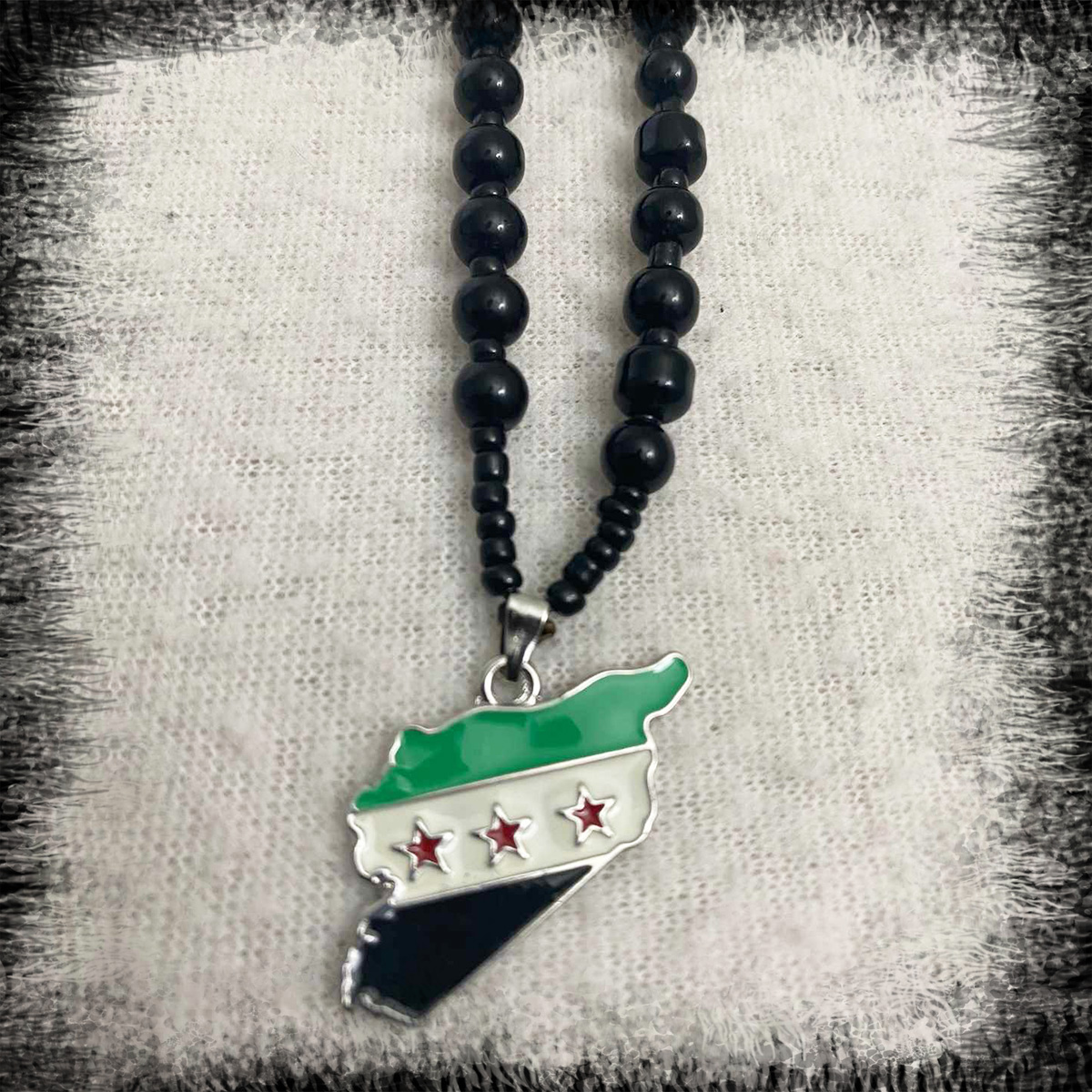 Syria necklace map green necklace of syria syrias necklace Free Syrian flag map necklace silver color قلادة خريطة العلم السوري الحرة باللون الأسود أو الفضي سنسال خارطة سوريا , قلادة خارطة سوريا, قلادة خريطة سوريا ,سلسال خارطة سوريا,قلادة خريطة سورية Syrien karta halsband Syriska karta halsband