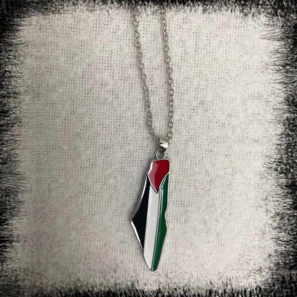 Palestine flag map necklace silver color قلادة خريطة العلم الفلسطين Palestina flaggan halsband eller palestinska flaggan