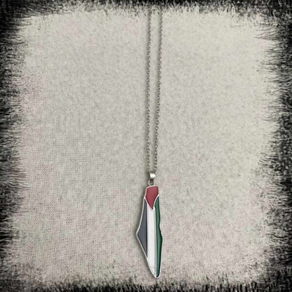 Palestine flag map necklace silver color سنسال خريطة العلم الفلسطيني Palestina flaggan halsband eller palestinska flaggan